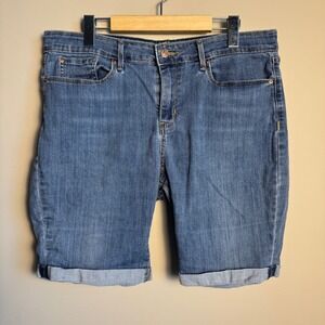 Signature Levi Strauss Women's Bermuda Jean Shorts Blue Denim Cuffed 14 Vacation